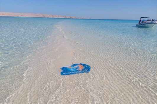 Abu Minqar Island by speedboat from Soma Bay Safaga Abu Minqar Island Beach from Soma Bay, Safaga by Private Speedboat all-inclusive