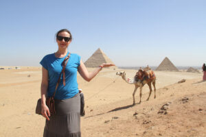 Booking Luxury Safaga Bay Tours to Pyramids 2