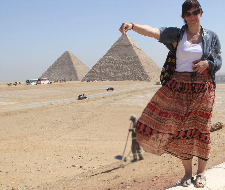 Booking Pyramids Day Trips from EL Gouna Hotels to Visit Sphinx of Giza, The Egyptian Museum with Egyptologist