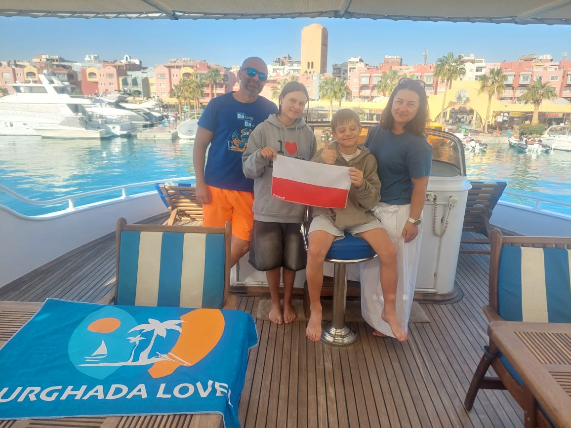 Hurghada Luxury Boat Tours to Orange bay Beach with VIP Lunch, 2 Snorkeling Spots All inclusive