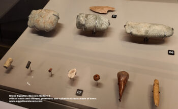 104-dynasty-4,-limestone,-heit-el-ghurab,-official-seals-and-stamps,-geometric-and-cylindrical-seals-made-of-bone,-Ancient-Egypt,-History-Pharaohs,-Grand-Egyptian-Museum