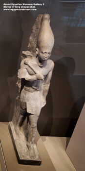 131-Dynasty-4,-Egyptian-alabaster,-Giza,-Ancient-Egypt,-History-Pharaohs,-Grand-Egyptian-Museum,-Statue-of-king-shepseskaf