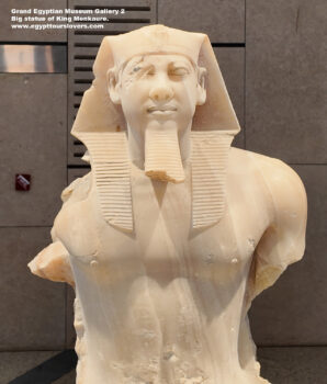 134_2-Big-statue-of-King-Menkaure,-Ancient-Egypt,-History-Pharaohs,-Grand-Egyptian-Museum,-Dynasty-4,-Egyptian-alabaster,-giza,-The-statue-was-found-in-the-unfinished-mortuary-temple