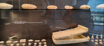 217-dynasty-4-6,-Ancient-Egypt,-History-Pharaohs,-Grand-Egyptian-Museum,-limestone,-giza,-Box-of-stone-models-of-food-jars,-bread-loaves,-cuts-of-meat,-trussed-ducks