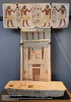 219-first-intermediate-period,-limestone,-Saqqara,-Tomb-chapel-,-decorated-lintel-above-false-door-of-the-tomb-of-Overseer-Khonsu,-Ancient-Egypt,-History-Pharaohs,-Grand-Egyptian-Museum