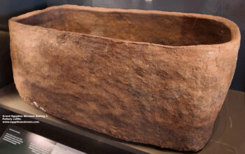 245-Naqada-III,-pottery,-adiama,-Ancient-Egypt,-History-Pharaohs,-Grand-Egyptian-Museum,-Pottery-coffin