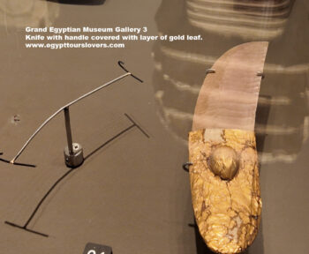 252-Naqada-III,-flint,-gold,-gebel-el-tarif,-Knife-with-handle-covered-with-layer-of-gold-leaf,-Ancient-Egypt,-History-Pharaohs,-Grand-Egyptian-Museum