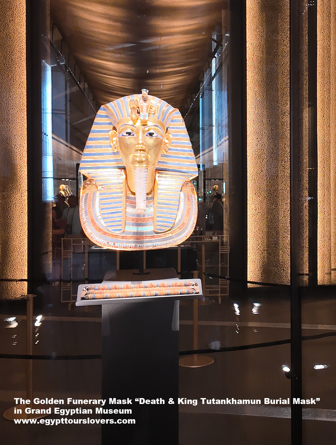 King-Tutankhamun-Treasures-in-Grand-Egyptian-Museum-Cairo